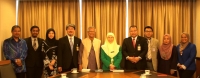  Yunus Discusses Social Business with  Malaysian Deputy Prime Minister